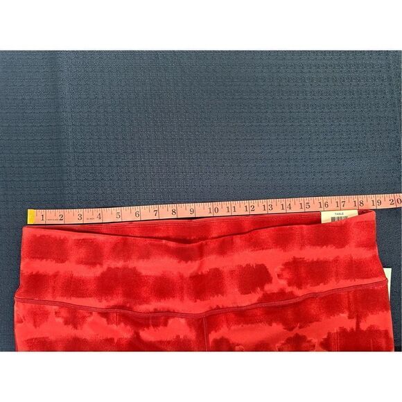 Ideology Plus Size Red Tie-Dyed High Rise Reversible Cropped Leggings Size 2X - Picture 10 of 11